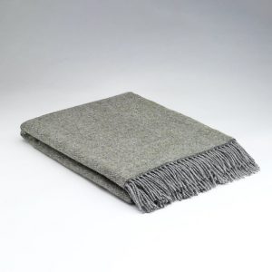 McNutt Fruity Meadow Home Cosy Pure Wool Throw