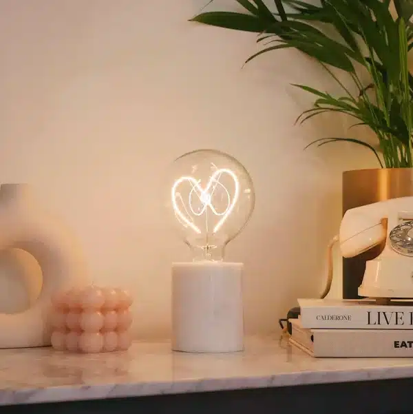 Steepletone Heart LED Filament Bulb