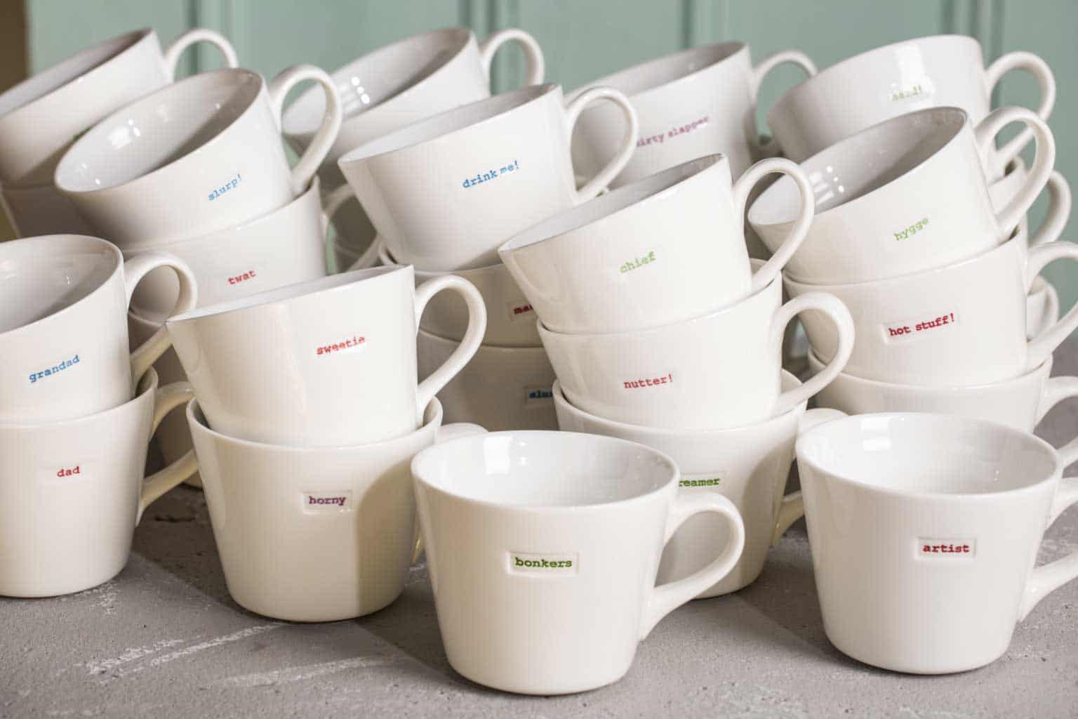 Keith Brymer Jones Tazza Grande Secchiello 'Greedy' – Ceramica Porcellana Super Bianca, Scritta A Mano, Collezione Word